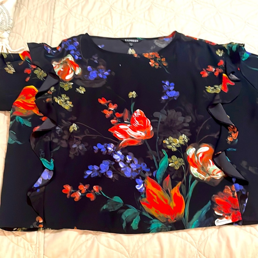 Express boxy top- size S